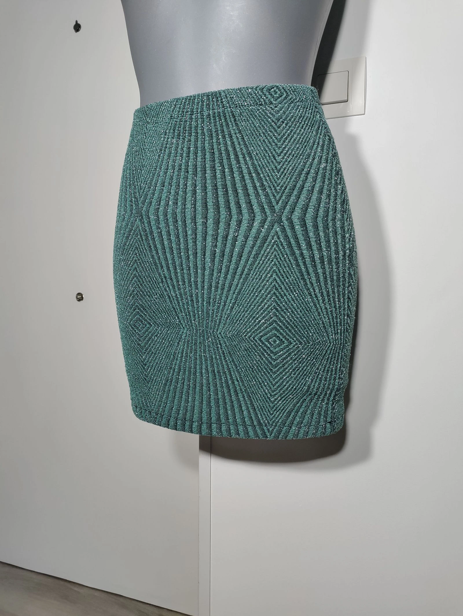 Falda mini Ocean Saturday verde geométrica elástica – Talla P – photo 2